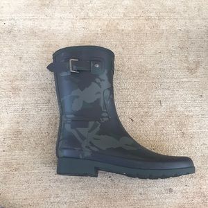 Disney Mary Poppins Hunter Boots in Camo; size 8